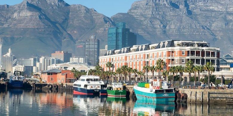 Wide adobestock la ville du cap en afrique du sud yvann k 67818264 export 600 800