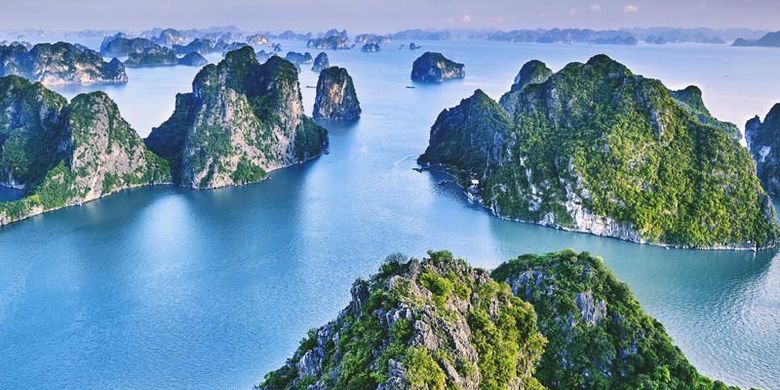 Wide adobestock vietnam halongbucht 168062512 the lightwriter export 600 800