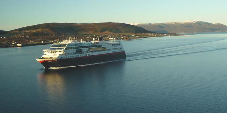 Wide ms trollfjord hgr 73748 hurtigruten export 600 800